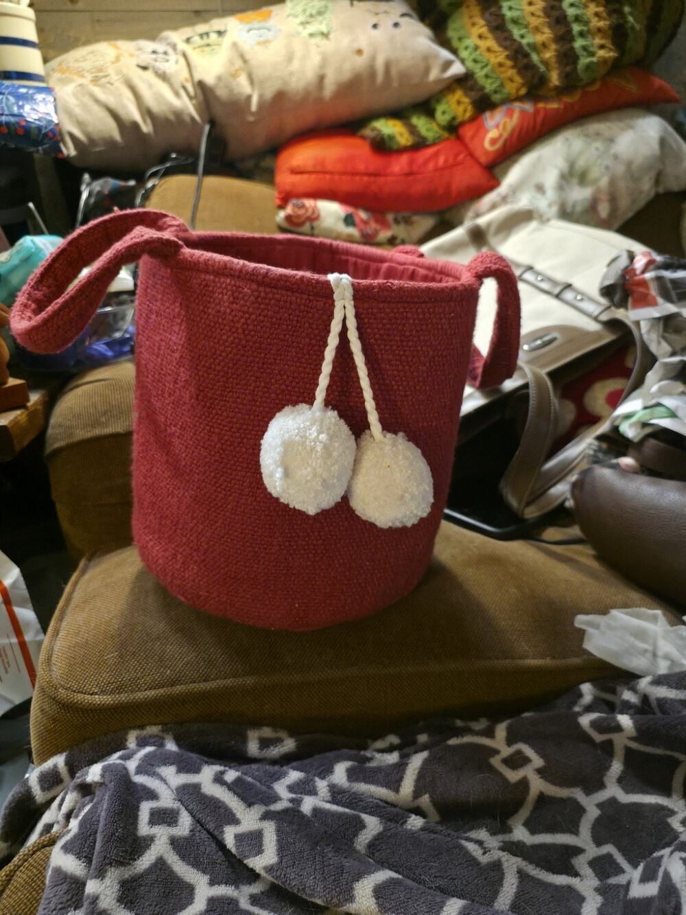 Hallmark Exclusive Round Tote 2020 Red